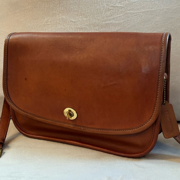 Vintage Coach NYC British tan city bag - Picture 2 of 13